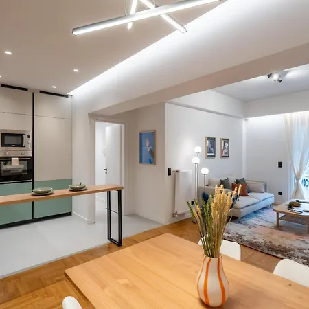 Liv - Modern Heavenly Retreat In Exarcheia Athens