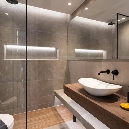 Liv - Modern Heavenly Retreat In Exarcheia * Athens